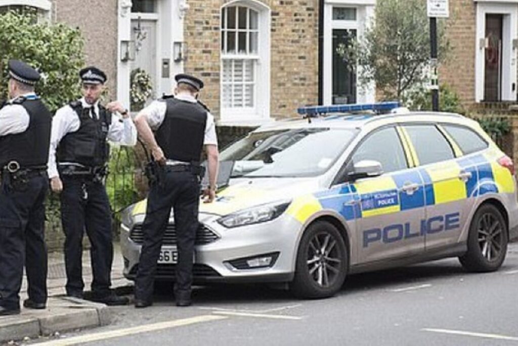 policia britani