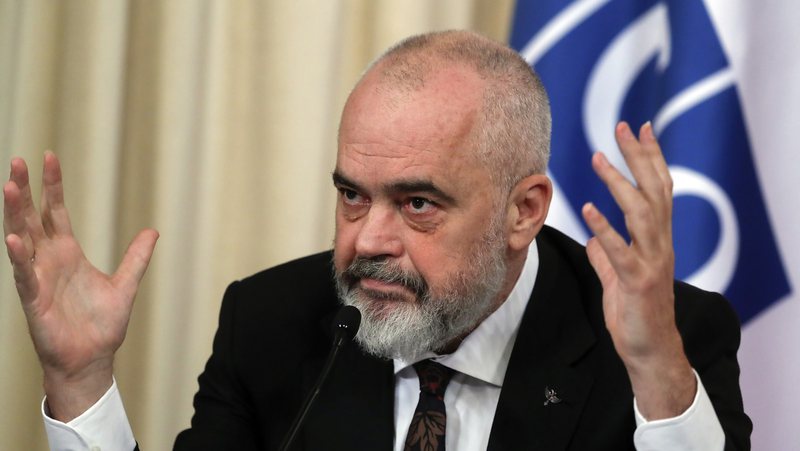 “Kungull mos të plastë fara…”, ish-deputeti i dedikon poezi Ramës dhe i poston foton raMA OSBE