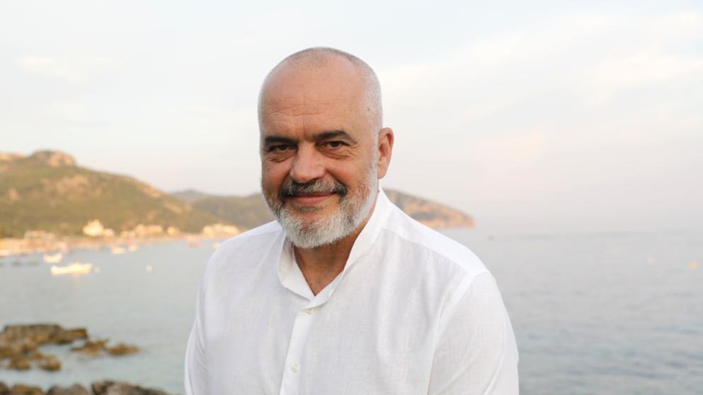 Rama e nis mëngjesin me një mesazh të fortë: Virtyti më i lartë prej të gjitha virtyteve është t’i përforcosh marrëdhëniet me… rama1