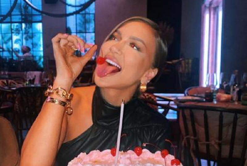 Lori Hoxha ndan pamjet nga festa speciale e ditëlindjes: Mbijetova 9862 ditë 464210 1