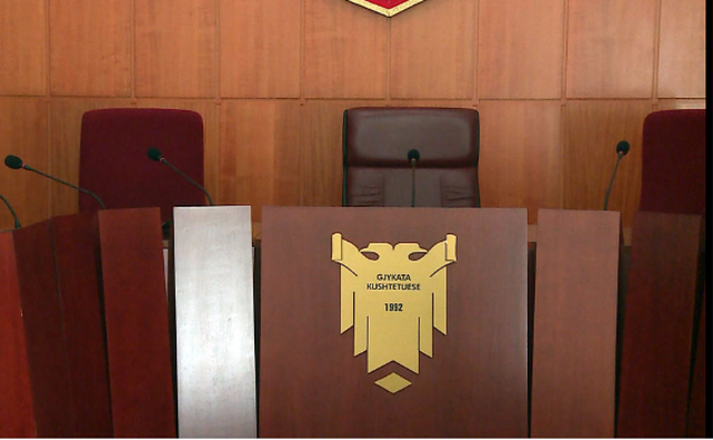 Prokurorët aplikojnë për anëtarë të GjK, vjen thirrja urgjente e KLP-së: Nëse keni kaluar… 640 0 6327f6b32dffc2352eb8d7d017d18949