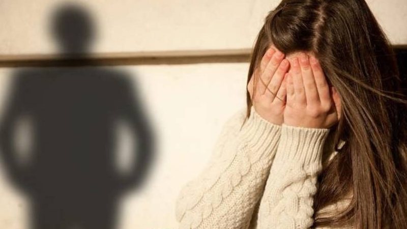 Durrës/ Kreu veprime të turpshme ndaj vajzës 8 vjeçare të fqinjës së tij, arrestohet 51-vjeçari (detajet) 800 0 5f7c6484f2618