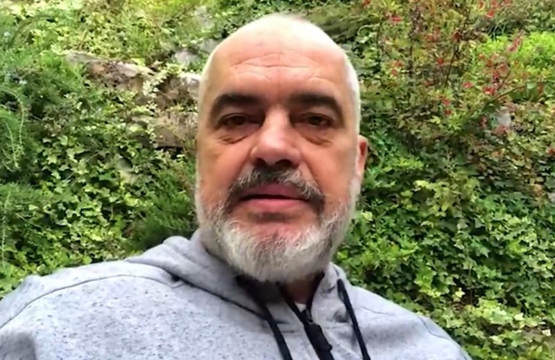 I kërkoi punë përmes një video-mesazhi, Rama i jep lajmin e madh studentes shqiptare 800 0 5f82e05920f8d