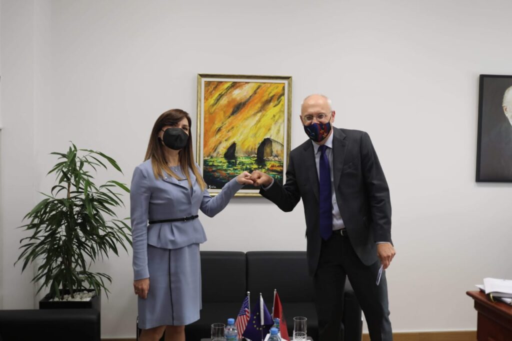 Albana Shtylla dhe Peter Zingraf