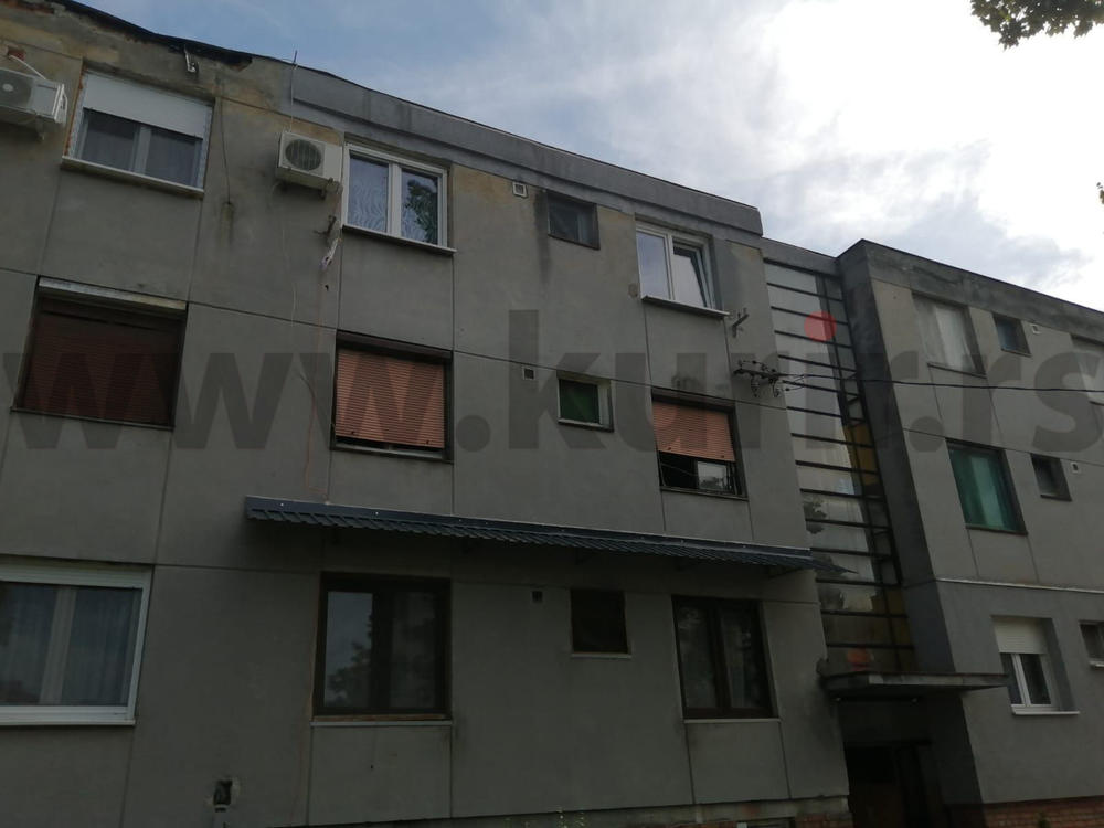 Serbi/ Ishte me probleme mendore, biri ha të atin për 7-ditë me radhë Apartamenti ku jetonte viktima