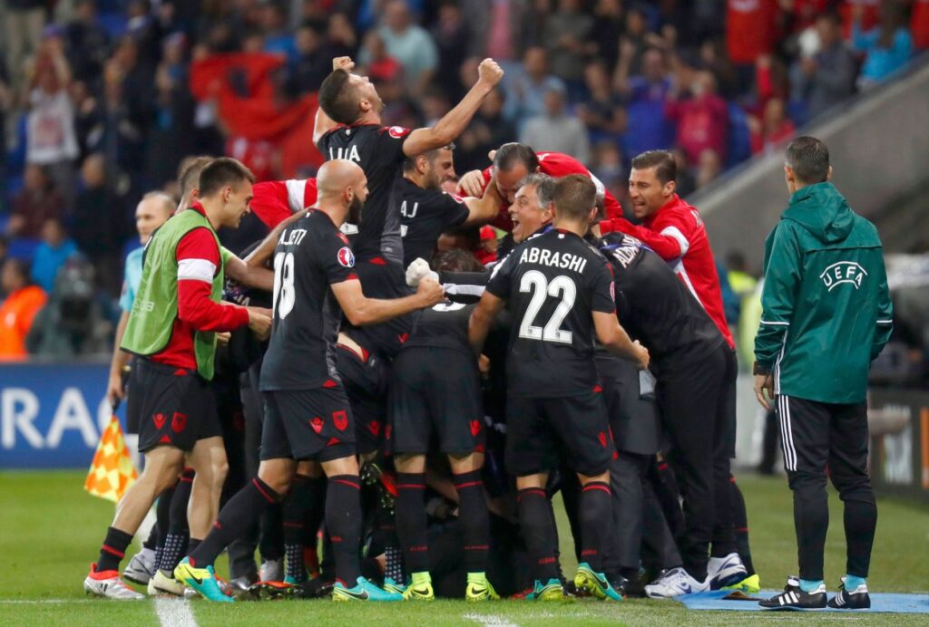 Si sot 5 vite më parë, Shqipëria do të realizonte ëndrrën e madhe të kualifikimit në EURO 2020 Romania v Albania Euro 2016 Group A