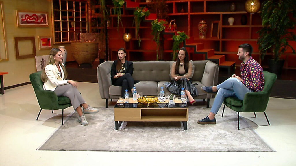 STUDIO 1280x720 1