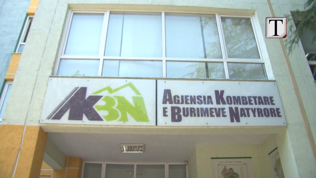 LAJMI I FUNDIT/ Ç’po ndodh?! Prokuroria e Tiranës kërkon arrestimin e disa zyrtarëve të ‘AKBN’ akbn