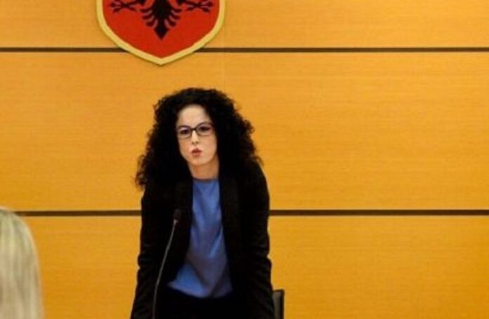 FAKTET/ SPAK “arreston” të vdekurit, por hesht për Brunilda Bekteshin. Dyshimet për falsifikim…. brunilda bekteshi 696x455 1