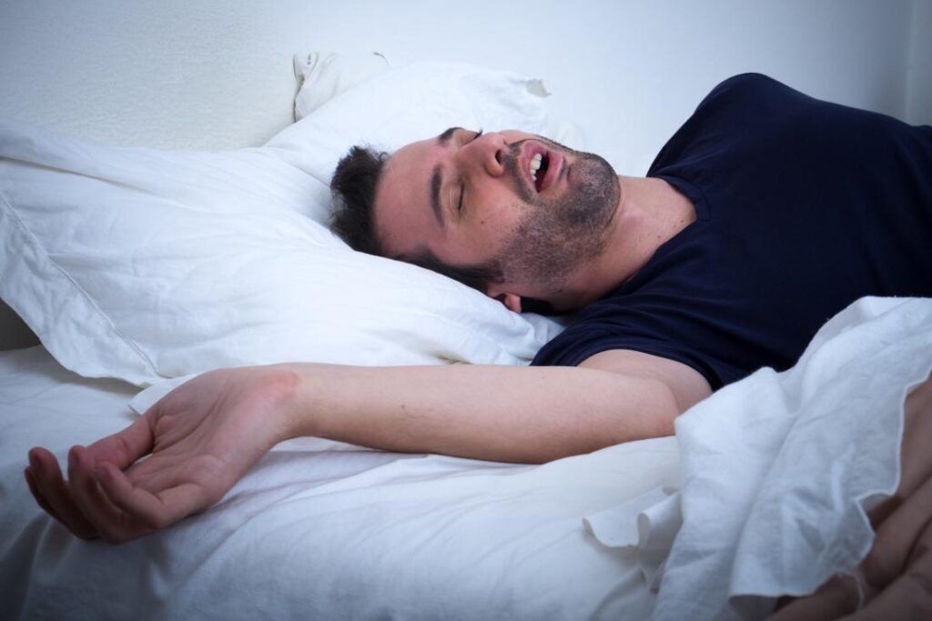 Çfarë do të thotë nëse shihni ëndërr për vdekjen man sleeping