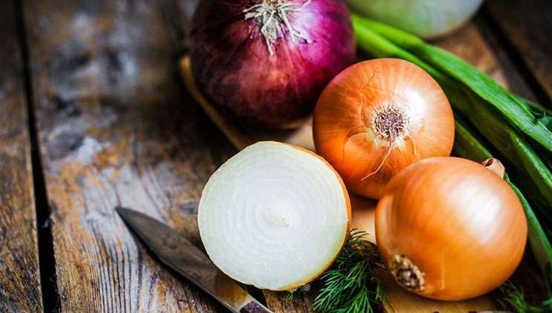 Nëse konsumoni një qepë në ditë do shëroheni nga këto sëmundje dhe nuk e keni idenë sa shumë janë qepe