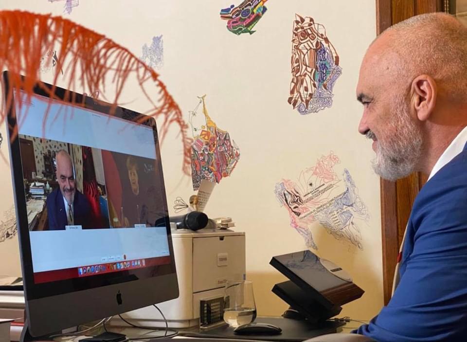 Nga investimet, tek integrimi! / Rama, 60 minuta bisedë me Merkel: Temat për të cilat fola me kancelaren rama merkel online