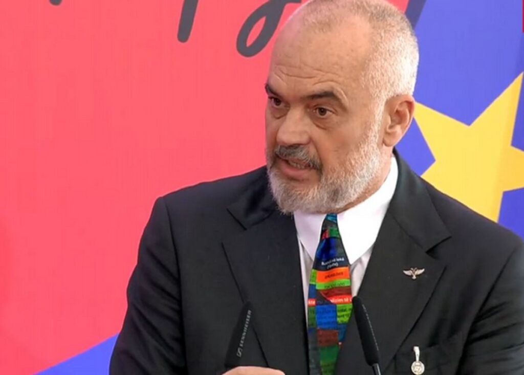 Përzgjedhja e kandidatëve për deputet të PS, kryeministri Rama i surprizon të gjithë me lëvizjen e tij të papritur, prezanton risinë më të fundit të partisë (VIDEO-LIVE) rama34