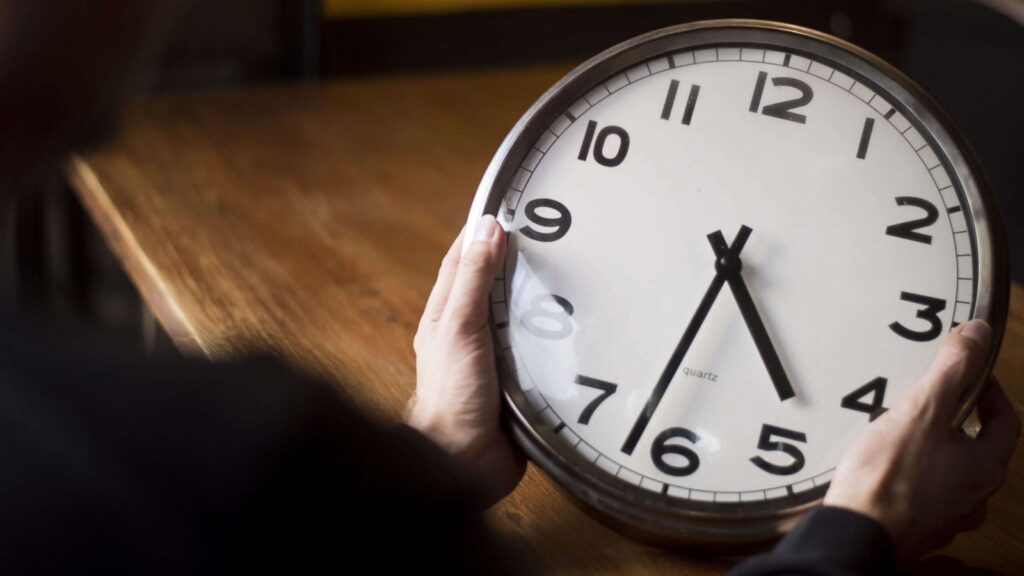 time change 02 ap jc 180307 16x9 1600