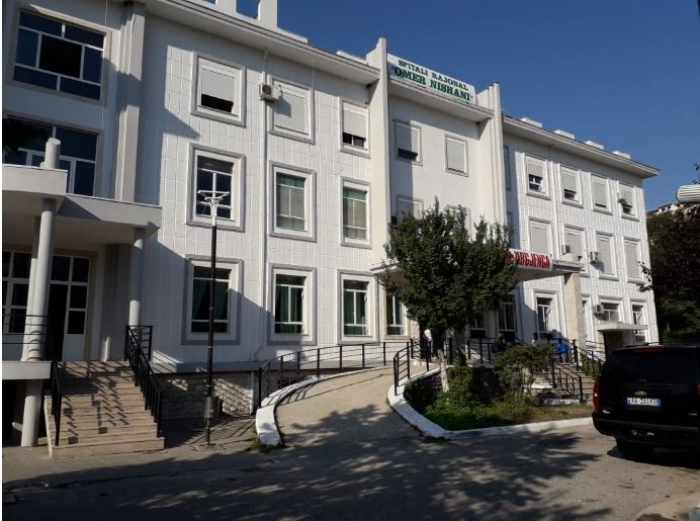 Izolohen 5 pjesëtarë të stafit të Spitalit të Gjirokastrës prej COVID-19 0057661d077e98f47ced9f214aa04237 L