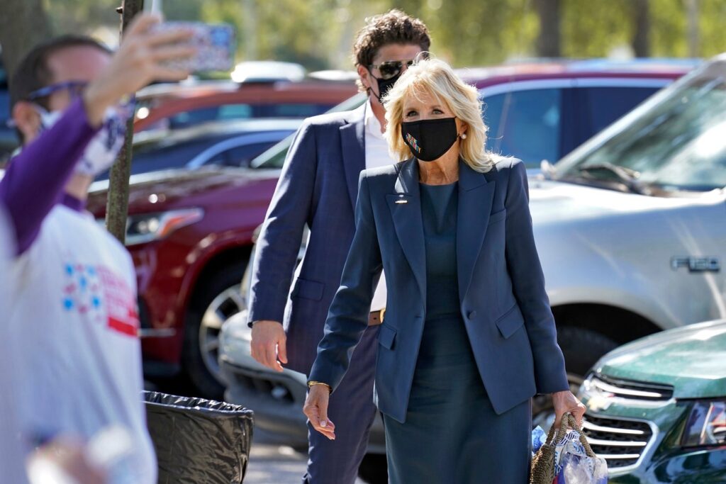 Tashmë do lëmë mënjanë Melania Trump, ja stili i veshjeve të Jill Biden, Zonjës së Parë të SHBA-ve 5 1 22