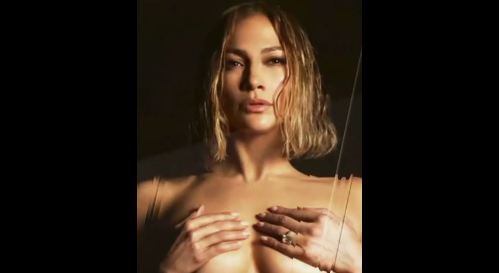 Fotot/ Jennifer Lopez pozon nudo dhe i vë “flakën” rrjetit në këto ditë dimri 1 2 44