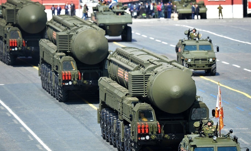 Kur Greqia donte të blinte 3 bomba atomike nga Rusia 201116191914 russia