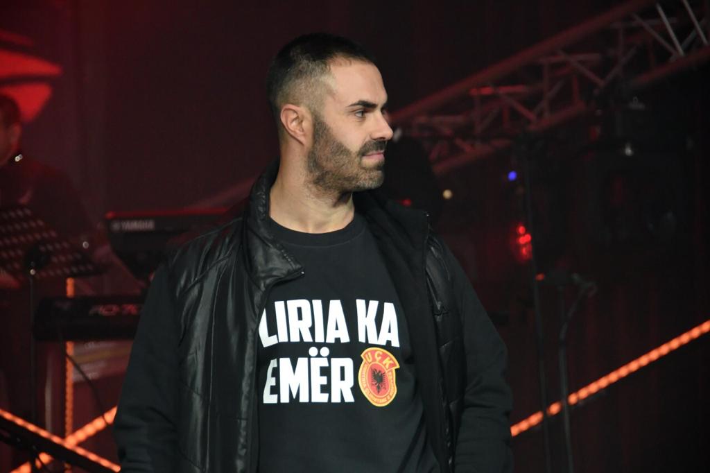 Festa për 29 nëntor/ Të gjithëve na mbetën sytë te bluzet e "West Side Family", ja dedikimi... 6 37931495 922a 4a84 8a52 537f5a9a2d02