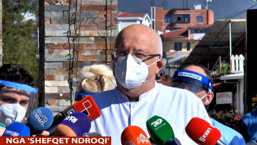 U hodh nga kati i katërt i spitalit, mjeku: Nuk kishte shfaqur shenja të rënduara psikologjike! Ngushëllime familjarëve 5f9e8eb9bda22Screenshot 14