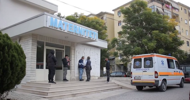 Flet bashkëshorti i 20-vjeçares që humbi jetën në maternitet dhe zbardh detaje të rënda 800 0 5d95be5b0f87e123788cd0185f2475fc