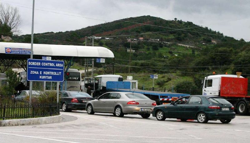 Çfarë ndodhi? Greqia kthen pas autobusin me punëtorët sezonalë në Kakavijë 800 0 5fba8fd8561b6