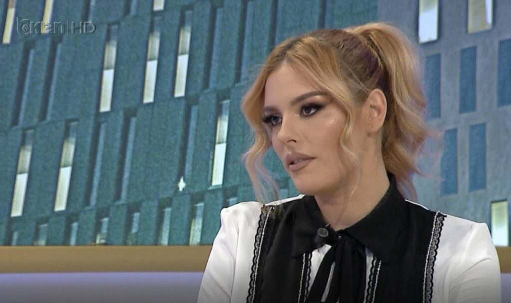 Angela Peristeri 1