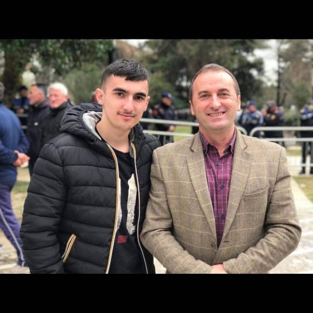 Djali i kreut të PD në Bulqizë lëviz me armë dhe municione, arrestohet nga policia Denion Fiku DENION FIKU 1 1