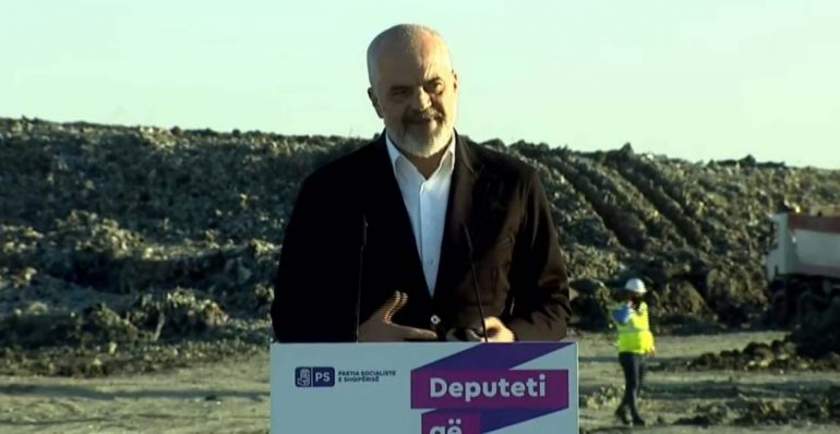 Rama bën thirrjen e fortë nga Durrësi: Po e morën ata stafetën, s’do merrni shtëpitë, nëse kjo punë ndëpritet… Edi Rama 1 770x398 1