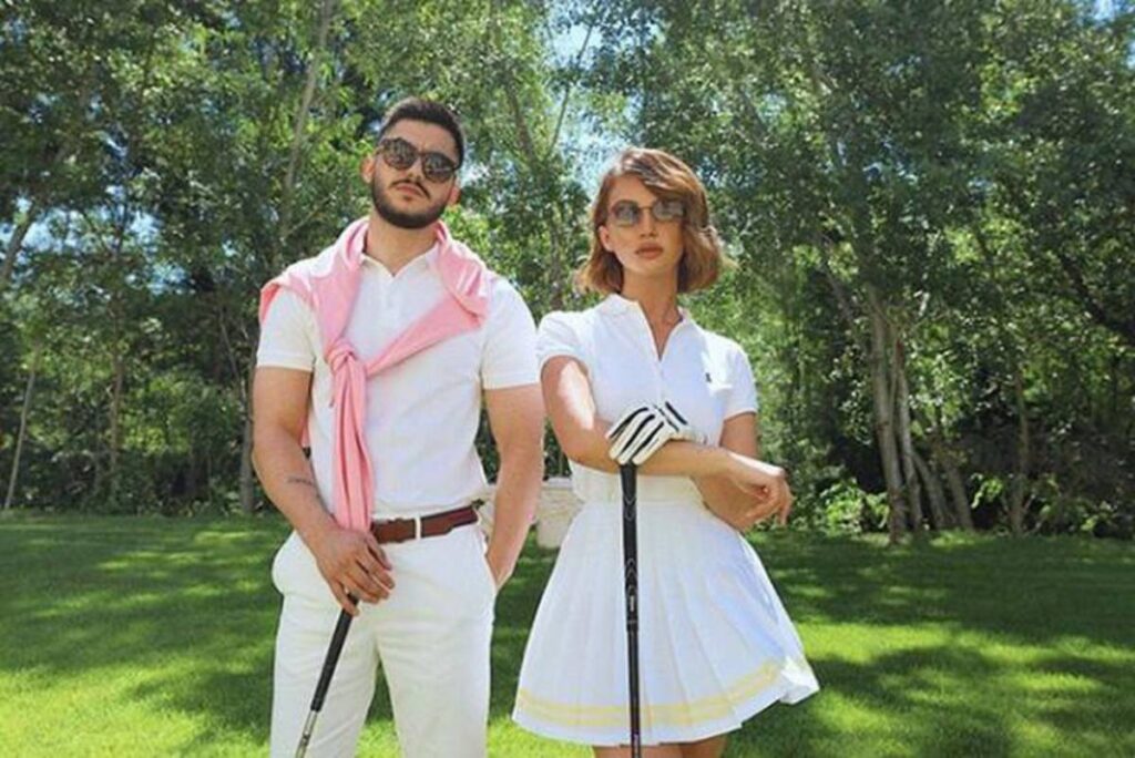 Kiara Tito hap telefonin live në programin e Top Channel dhe tregon publikisht bisedat me Butrint Imerin Kiara Tito 1