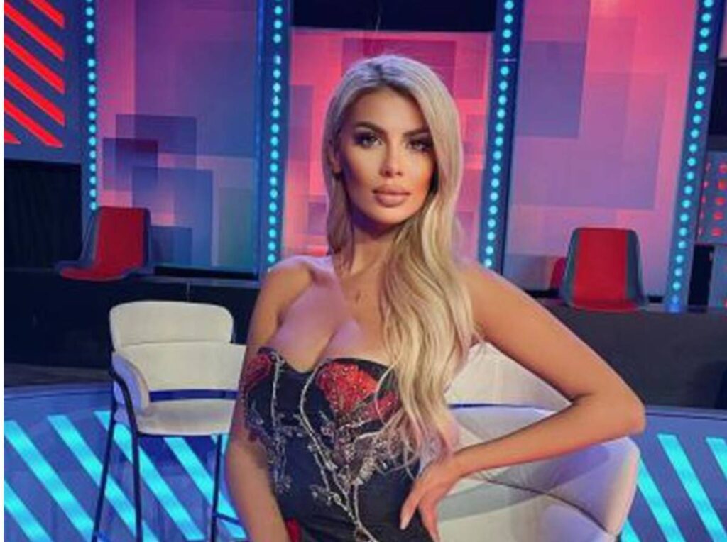 Uauu…Luana shfaqet me flokë të shkurtër, shihni videon që ka postuar! Luana 5