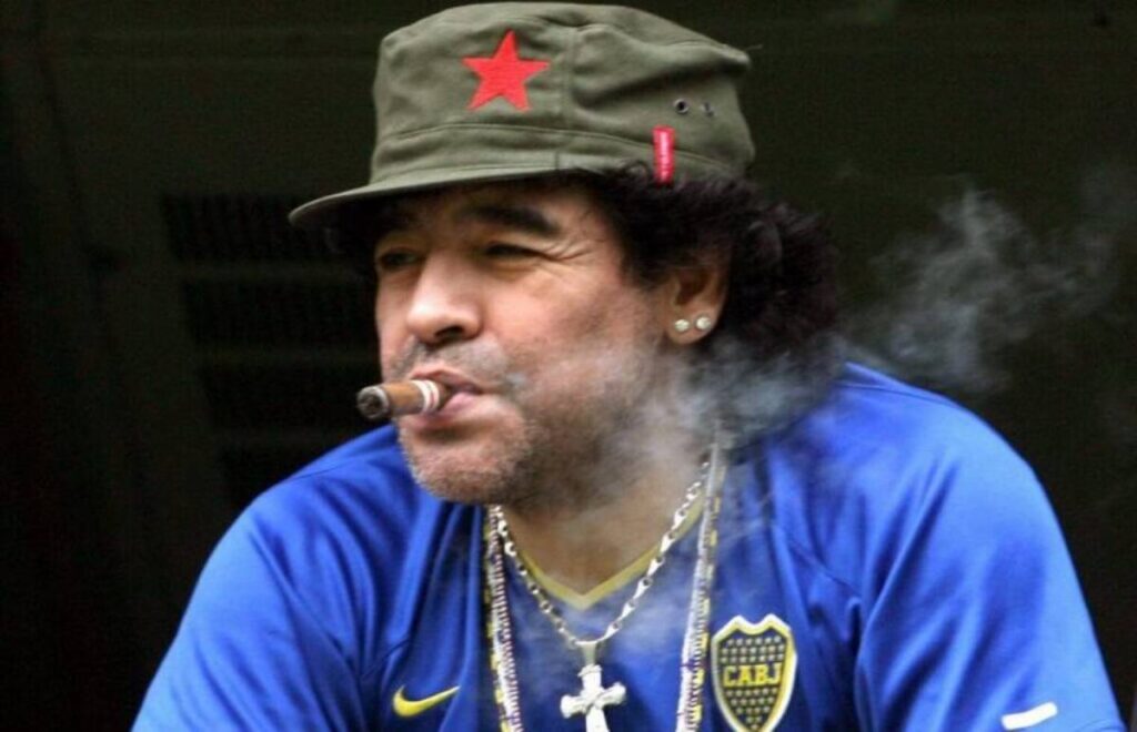 Ja si është gjendja e Maradonës, pas operacionit të vështirë në kokë Maradona 2