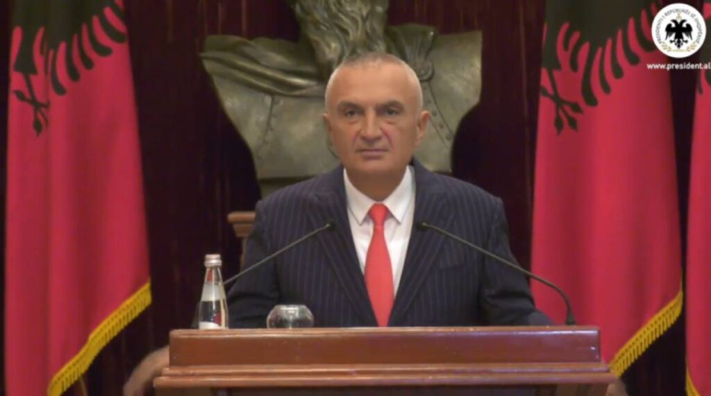 “Imuniteti nuk ju mbron dot”, Meta paralajmëron deputetët: Kujdes, kur miratoni ligje “pro” vjedhjes së qytetarëve! Meta 1 1