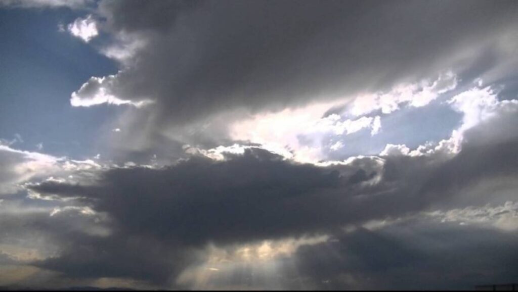 Parashikimi i motit për ditën e sotme/ Vranësira, reshje dhe ulje temperaturash Moti 3