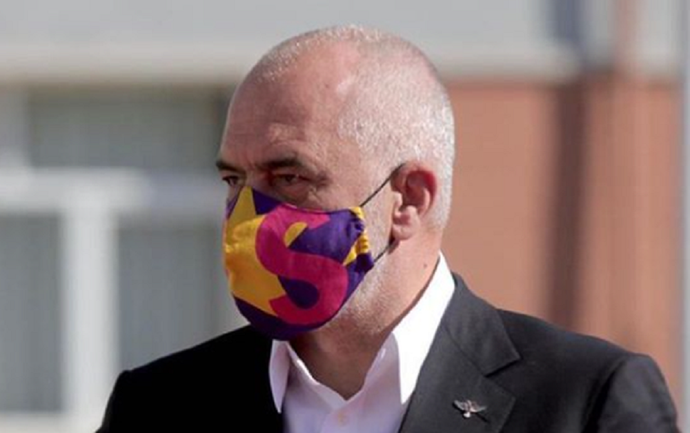 Si rrallëherë Rama publikon fotot me bashkëshorten dhe ka një mesazh për të gjithë ju edi rama