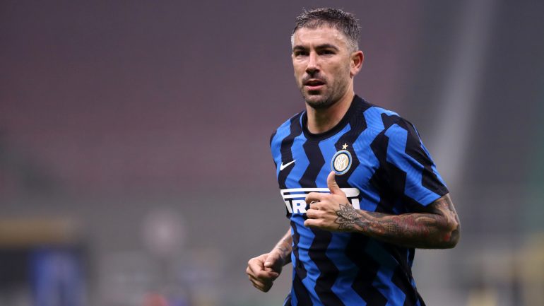 Covid-19 nuk i ndahet Interit, një tjetër futbollist rezulton i infektuar kolarov 1qwit6tiwggxo1kzl3le4dimbs 1 770x433 1