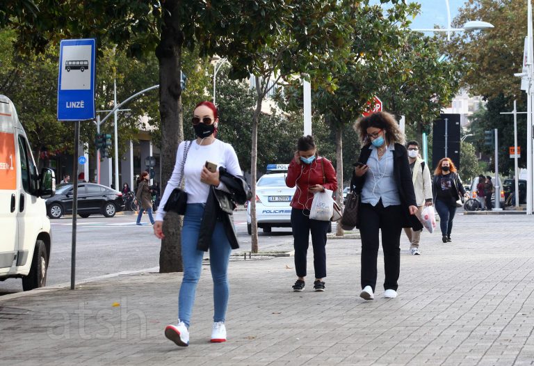 COVID-19/ Braçe apel qytetarëve: Besojini mjekut të familjes, jo tellallëve të… maskattttt