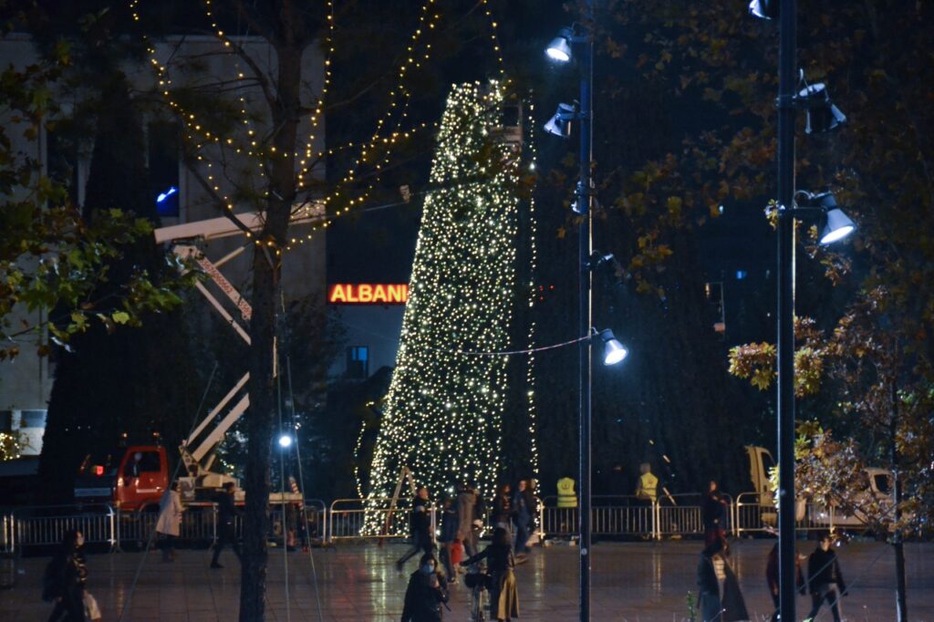 tirana festa drita zbukurime 8
