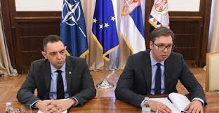 Ministri serb vijon ofendimet, Vulin i quan përsëri shqiptarët “siptari” vulin vucic