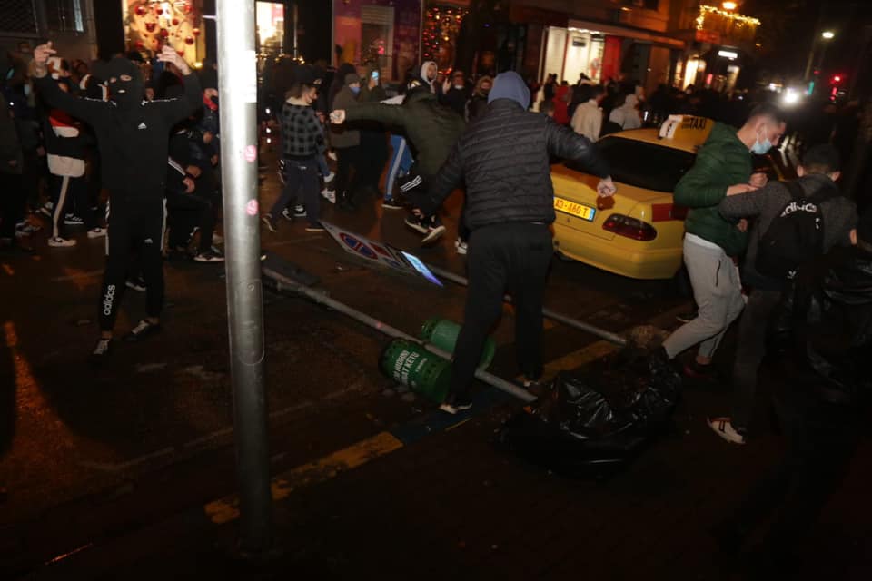 Nga thyerjet dhe djegiet tek gazi lotsjellës dhe shoqërimet, çfarë nuk u pa në kamera gjatë protestës 2 130330379 1783991681753548 8561700562521249684 n