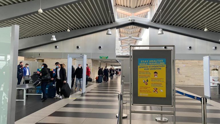 Festat e fundvitit/ Fluks emigrantësh në portin e Durrësit, rreth 3800 udhëtarë pritet të hyjnë në vendin tonë 131600661 679185786063747 6736804180425495738 n 770x433 1