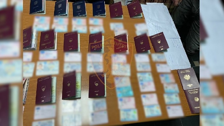 Akuzohen për falsifikim dokumentesh, gjykata e Lezhës jep arrest me burg dhe detyrim paraqitje për 2 të arrestuarit 1608570621 pasaportat