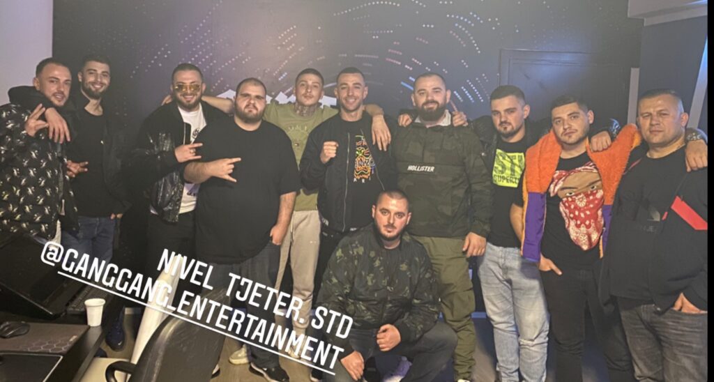 2 2