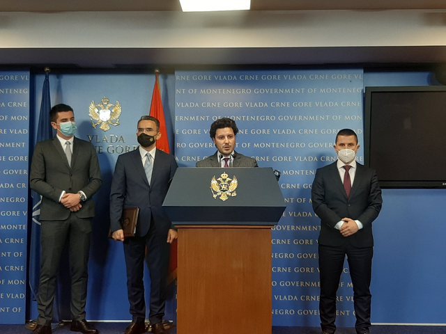 Shqiptari Abazoviç del në konferencë të jashtëzakonshme dhe i bën kërkesën urgjente Serbisë për politikanin e korruptuar 640 0 5fe9cb9176036