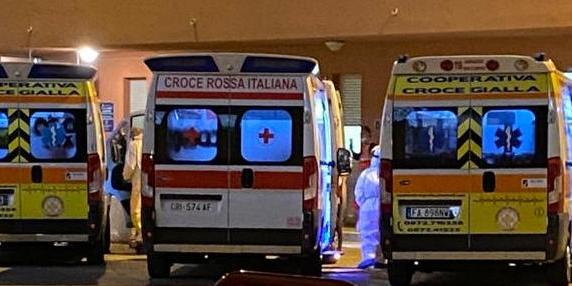 Tmerr në Itali/ Shpërthen fabrika e demontimit të bombave dhe raketave, disa viktima AMBULANZETUTTE WEB