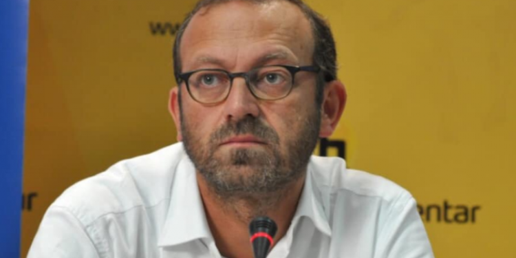 Enver Robelli / Një familje shqiptare sfidon shtetin gjerman me veprime idiotike Enver Robelli
