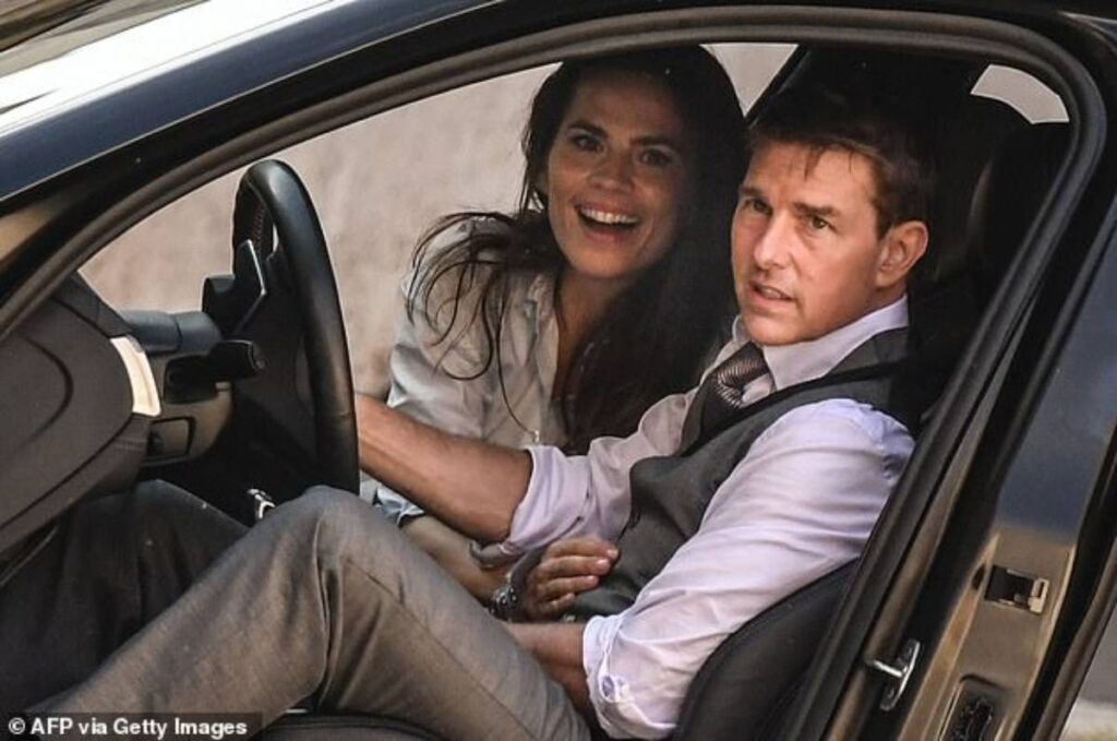 TOM CRUISE