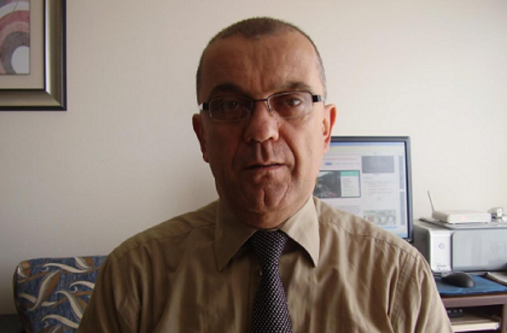 Artur Ajazi / Si u dhjetëfishuan “të persekutuarit politikë” pas 1990 artur ajazi 420x315 1