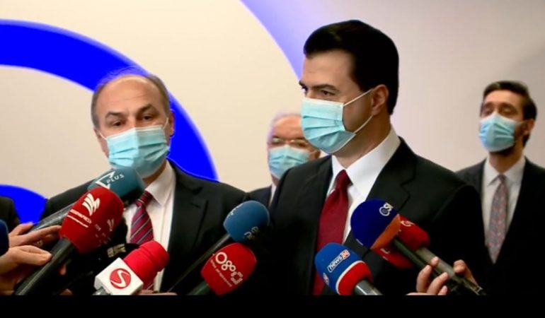 Basha pas takimit Hoxhajn: Politika në Shqipëri e Kosovë të mbështesë njëzëri luftën e UÇK! basha hoxhaj 770x450 1