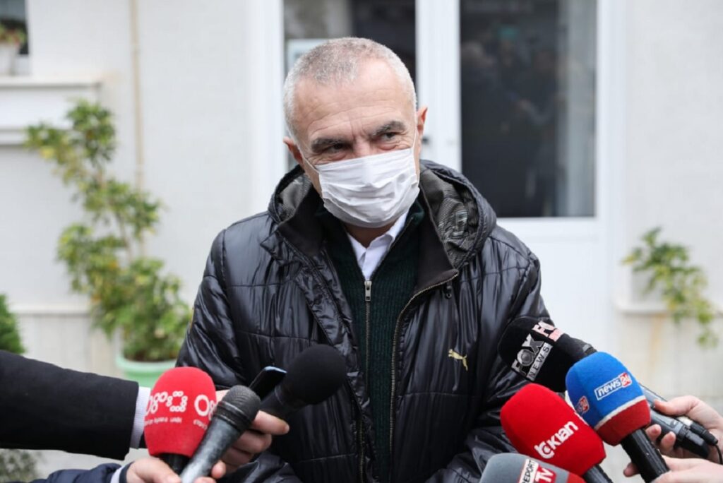 Meta nga Berati: Jemi në vend të shenjtë, besimi në Zot e Shqipëria europiane do jenë përherë… meta 2